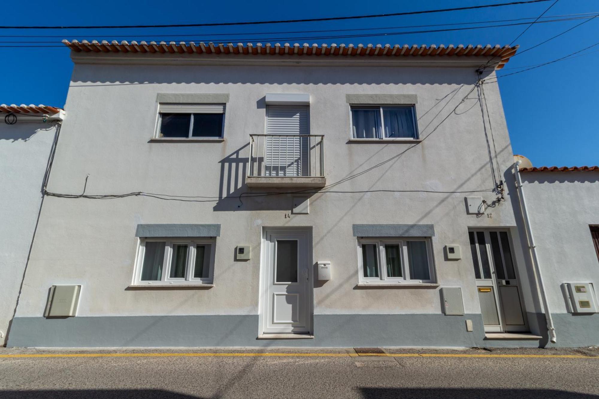 Caminho Real Guest House Nazare Luaran gambar
